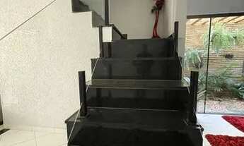 Imagem 3: Sobrado com 4 quartos no Bairro Itaguai II