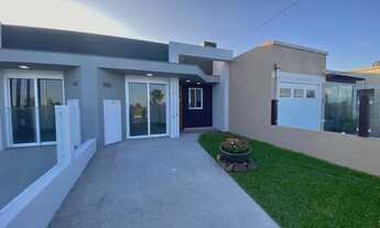 Imagem 2: Linda casa 3 quartos ,há 1 quadra do mar amplo espaço em Capão da Canoa