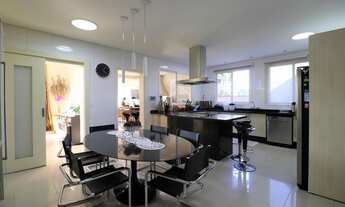 Imagem 7: Casa à venda no Miolo da Granja Viana. Simplesmente Maravilhosa!