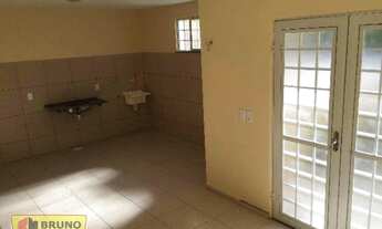 Imagem 2: Casa com 2 dormitórios para alugar por R$ 850/mês - Henrique Jorge - Fortaleza/CE