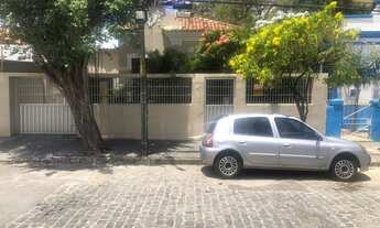 Imagem: Casa para venda tem 266 m2 com 4 quartos