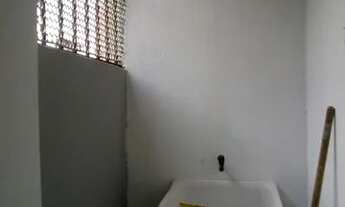 Imagem 2: Alugo Kitnet em São Braz - na Travessa das Mercedes (Alm. Barroso x Rômulo Maiorana