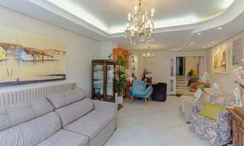 Imagem 4: Apartamento amplo com 3 dormitórios, 1 suíte e com 1 vaga no Petrópolis