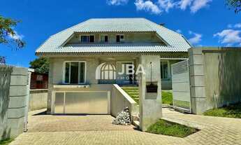 Imagem: CASA COM AMPLO TERRENO - RUA SEM SAÍDA