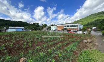 Imagem 3: Amplo terreno comercial à venda no centro de Picada Café na Serra Gaúcha