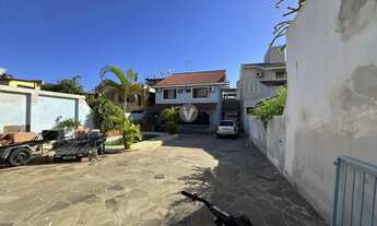 Imagem 4: Casa Triplex EXCLUSIVA INVISTA, 4 dormitórios ao lado da Avenida Medianeira