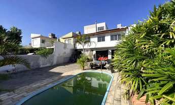 Imagem 2: Casa Triplex EXCLUSIVA INVISTA, 4 dormitórios ao lado da Avenida Medianeira