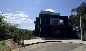 Imagem 4: Casa alto padrão com 3 dormitórios sendo 1 suíte e 2 vagas em Jaraguá do Sul /SC