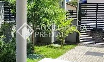 Imagem 2: Casa com 3 dormitórios mobiliada, 128m2 próxima ao Mar no Campeche