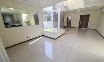 Imagem 3: Casa para Venda em Florianópolis, Campeche, 3 dormitórios, 3 suítes, 4 banheiros, 2 vagas