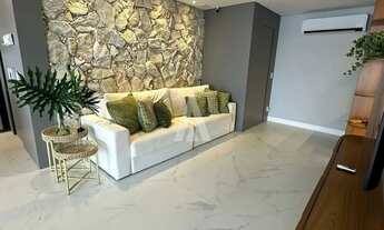 Imagem 3: Apartamento com 3 suítes à venda no bairro Itacolomí em Piçarras-SC por R$2.900.000,00