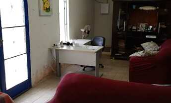 Imagem 6: Casa/ sobrado com sala / cozinha ampla/ 02 banheiros/ 06 quartos/ varanda/Terreno 700 m2