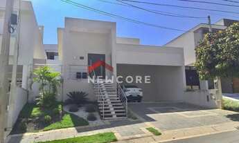 Imagem: Casa de condomínio em Avenida Dermival