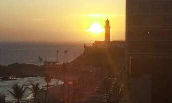 Imagem: Flat na barra, excelente localização,desceu