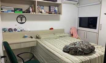 Imagem 7: Casa Amarela - 04 Qtos / 03 Suítes - 02 Vagas - Nascente - Andar alto - Excelente localiza