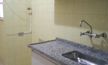 Imagem 3: Apartamento com sala, 2 quartos com suíte, em condomínio com play e vaga