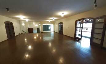 Imagem 5: Lindo sobrado situado no centro da cidade, com 4 dormitorios, salas amplas e área de laze