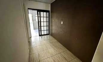 Imagem 3: VENDE-SE ESTA CASA NO CASTANHEIRA