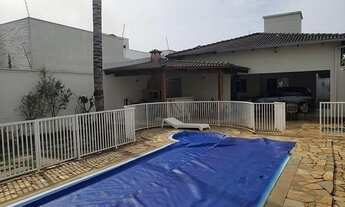 Imagem 2: Casa à venda, 4 quartos, 1 suíte, 4 vagas, Jardim Karaíba - Uberlândia/MG