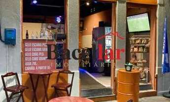 Imagem: Prédio-À VENDA-Maracanã-Rio de Janeiro-RJ