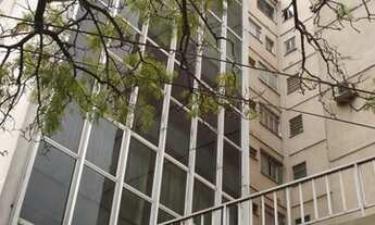 Imagem 2: Sala comercial com 44m2, frente, ar condicionado, piso cerâmico, com todas as instalaçõess