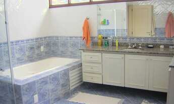 Imagem 3: Casa para aluguel possui 500 metros quadrados com 5 quartos