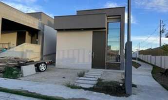 Imagem: Alugo Canadá house, papagaio