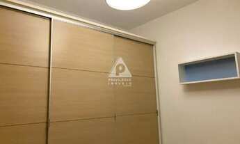 Imagem 7: Sensacional apartamento de 2 quartos, sendo um suíte, com dependências completas e vaga na