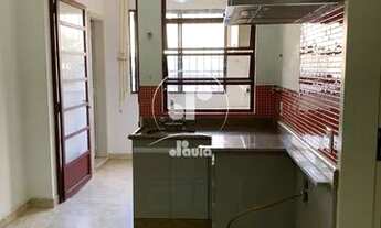 Imagem 2: Apartamento 84m², 2 dormitórios, sala com sacada, 2 banheiros, area de serviço, vaga cober