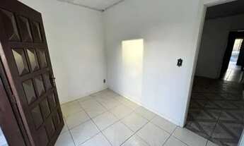 Imagem 2: VENDE-SE ESTA CASA NO CASTANHEIRA