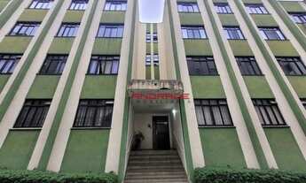 Imagem 4: Apartamento com 3 dormitórios para alugar, 62 m² por R$ 1.740/mês - Jardim Botânico - Curi