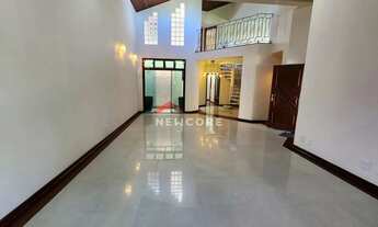 Imagem: Casa de condomínio em Rua Lúcia de Almeida