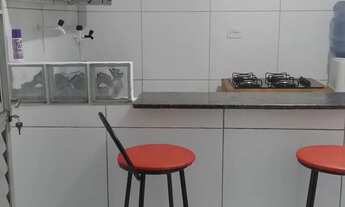 Imagem: Excelente kitnet mobiliada ambiente familiar