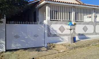 Imagem: CASA COM PISCINA EM AREA CENTRAL NO FAROL