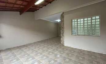 Imagem 2: Excelente Casa a Venda em Passos com Parcelas