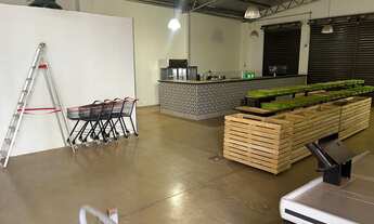 Imagem 4: Hortifruti Galpão / depósito com 5 vagas na garagem