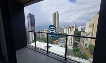 Imagem: Corredor da Vitória (Alive), studio com