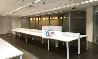 Imagem 7: Laje comercial de 775 m² com carpete e divisórias. 9 banheiros. Ar condicionado. 21 vagas