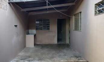 Imagem: Jd. Castelinho - casa de fundos 02 dormitórios