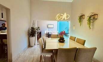 Imagem 5: Casa disponível para venda no bairro Bosque dos Buritis em Uberlândia-MG