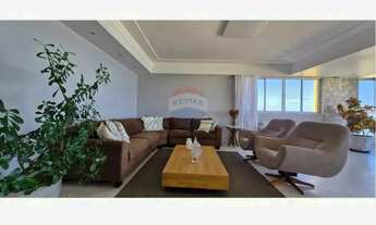 Imagem 3: Apartamento à Beira-Mar: Conforto e Vista Incríveis