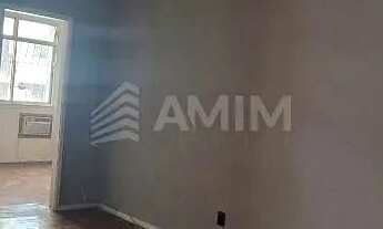 Imagem 2: Apartamento à venda a poucos metros da Praia de Icaraí com 2 quartos, elevador - Icaraí- N