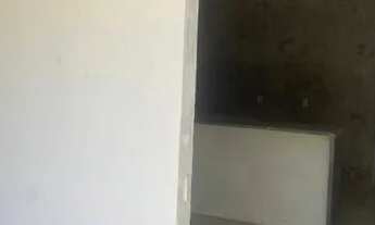 Imagem 4: Casa grade de frete pra rua?! um banheiro !! Quintal