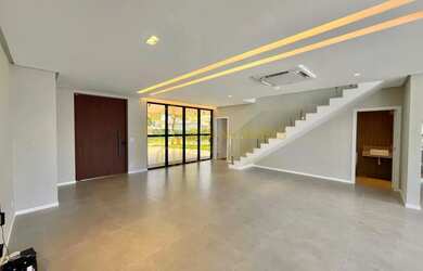 Imagem 7: Jacuhy: Casa duplex de alto padrão com piscina e espaço gourmet!