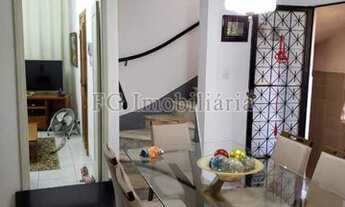 Imagem 3: EXCELENTE CASA DE VILA NA PRAÇA DA BANDEIRA