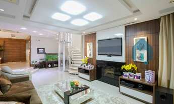 Imagem 4: Casa finamente mobiliada e decorada na Pedra Branca. Com elevador e piscina!