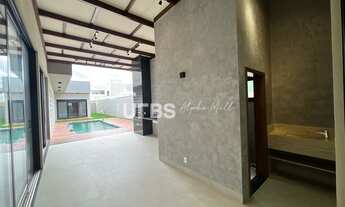 Imagem 4: Casa de condomínio térrea para venda possui 329 metros quadrados com 4 quartos