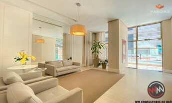 Imagem 2: Lindíssimo apartamento decorado e mobiliado, com 147m2 de área privativa, 4 quartos (2 su