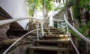 Imagem 3: Casa para vender com 1400m², 8 suítes, 8 vagas de garagem cobertas na Ilha do Boi, Vitória