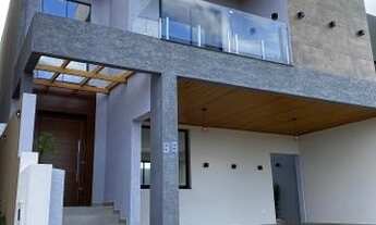 Imagem: Sobrado em condomínio fechado